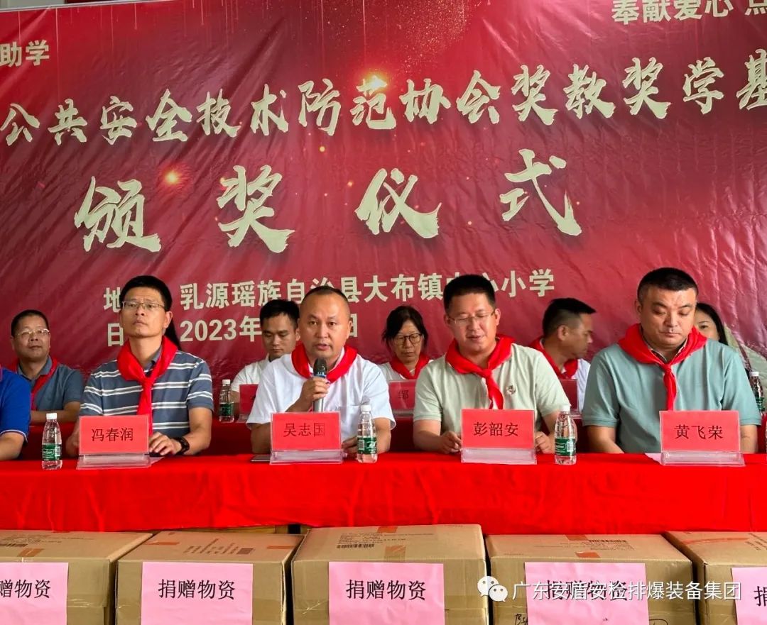 1695809833445682.jpg 1695809833445682.jpg